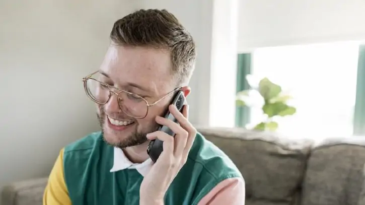 llamar por telefono en ingles 725x408.jpg